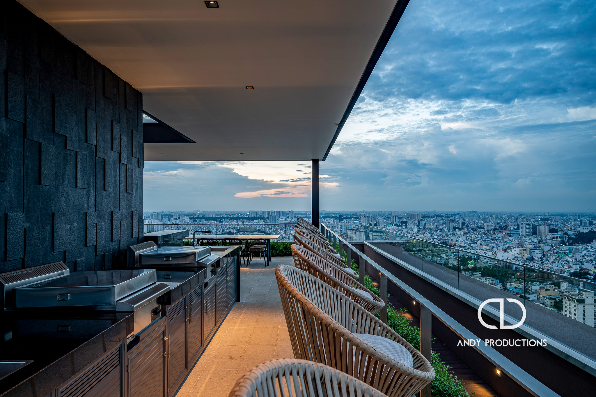 Cho thuê căn 2PN The Marq quận 1, tầng 7 view đẹp giá từ 35 triệu/tháng